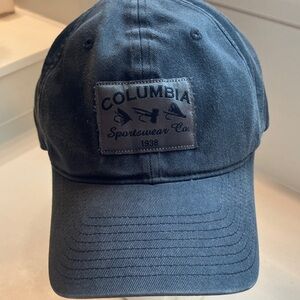 Columbia Black Grey Sports Cap